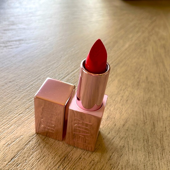 Too Faced Lady Bold Empower Pigment Lipstick NWT - Picture 7 of 8